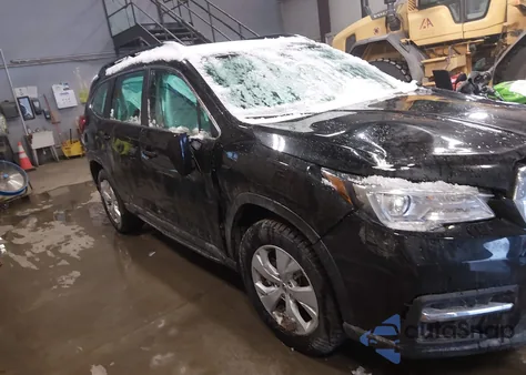 2021 Subaru Ascent z USA, uszkodzony, nr VIN 4S4WMAAD7M3402426